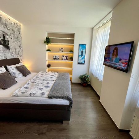 Agnes - Apartments Praga Zewnętrze zdjęcie