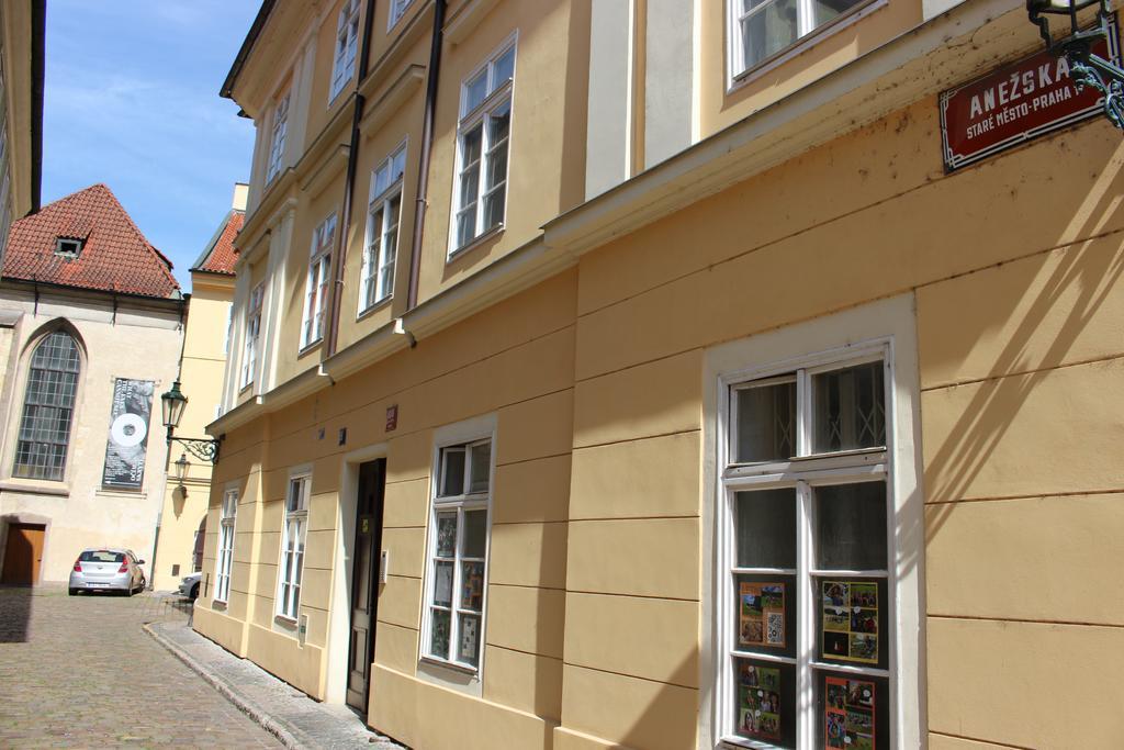 Agnes - Apartments Praga Zewnętrze zdjęcie
