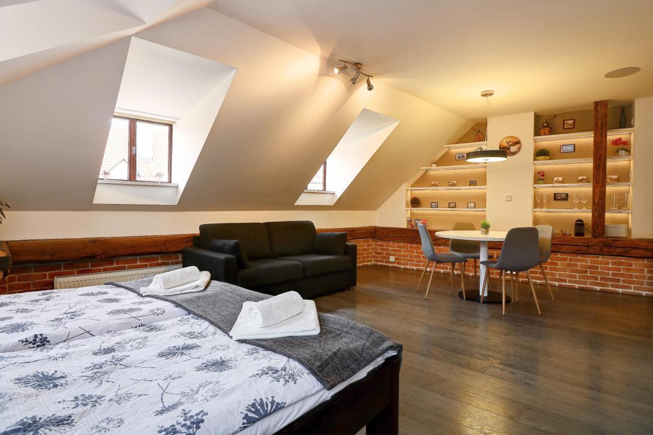 Agnes - Apartments Praga Zewnętrze zdjęcie